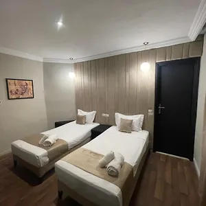 Cade Otel